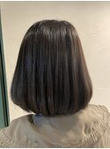 大人のツヤ髪引き出すボブ。