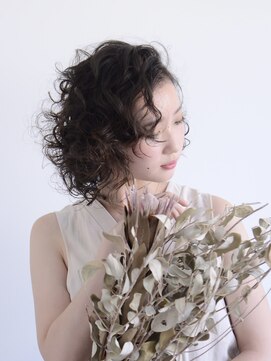 ロアー ヘアー ブリオ(RAWR hair Brio) 【RAWR】カーリーパーマ_大人ボブ_ウエットスタイル