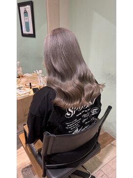 ラべリー 池袋(LOVELEY) ミルクティーベージュ【池袋】