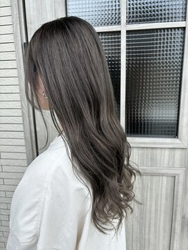 モノクロ(monochro) グレージュ