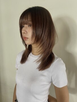 ノラジャーニー(NORA Journey) ミディアムレイヤーカットハッシュカット暖色
