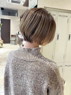 ジアン バイ ミルボン NU茶屋町+(GIEN by milbon) 丸みショート/透明感カラー/ミルクティーブラウン