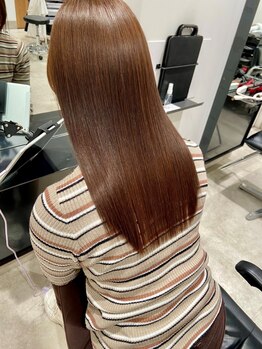 ゴウトゥデイ 渋谷MODI店(GO TODAY)の写真/《マンツーマン施術》業界でも優れた髪質改善ケラチントリートメントを使用!サラサラ艶髪に♪[渋谷/渋谷駅]