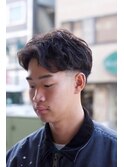 センター分けパーマスタイル