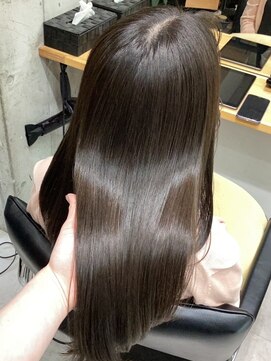 ディーエックス スリー(Dxxxx III) アッシュブラウン