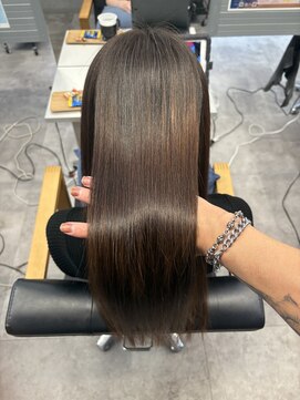 キング 梅田店(K!ng) 縮毛矯正髪質改善ハイライトレイヤーカット梅田美容室エクステ