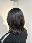 透明感ブラックカラー×30代自然なミディアムヘア