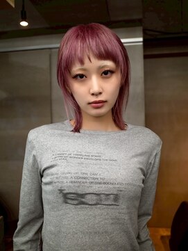 ギークス(GEEKS) 【GEEKS渋谷】顔周りレイヤーカット/オン眉/カシスピンク/ウルフ