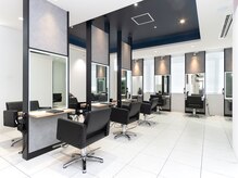 フラミューム 前橋(flammeum)の雰囲気（広々としたフロア髪質改善/ブリーチ/ダブルカラー/縮毛矯正）