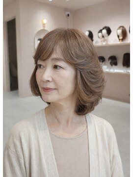 ウィベリー(Weevery) ＜フルウィッグ＞シンプルレイヤー