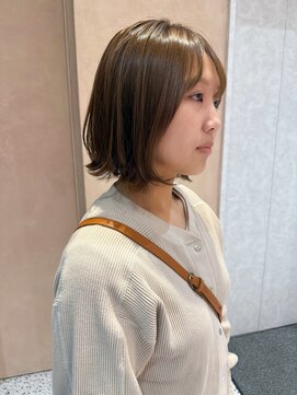 オン キャナルシティ博多前店(on) 【晴音】切りっぱなしボブ/オリーブベージュ/20代
