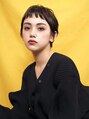 ピークアブー アヴェダ ギンザシックス(PEEK-A-BOO AVEDA GINZASIX)&nbsp;オン眉バングがポイントのコンパクトベリーショート。