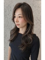 ダマーニ 表参道(DAMANI)&nbsp;シークレットシークレットハイライトでロングヘアに遊び心をON！