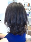大人女性のミディアムウェーブ【mittell】