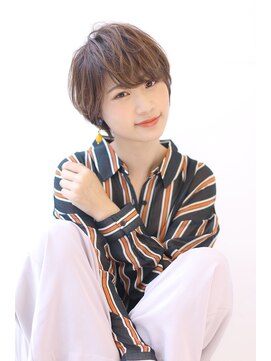 オーロ 宝塚店(ORO) ローライトアッシュブラウン大人かわいい小顔ワンサイドショート