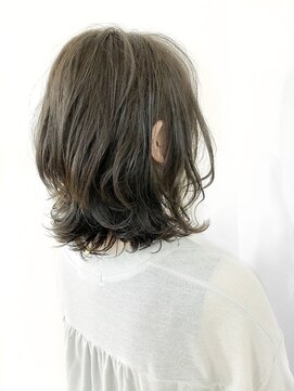 リアン(Lian) 【パーマ】外はねカールのウルフレイヤーパーマ