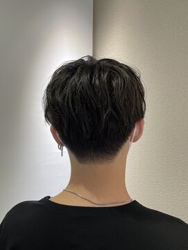 ジプソ(Gypso Hair salon) 【 刈り上げマッシュ × ダークシルバー 】