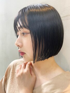 ミィ 浦和(mee) 【mee.】ユウ　ショート　ボブ　サイドバング　イメチェン