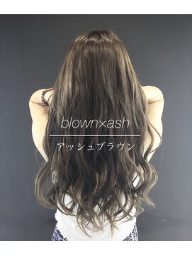 バトー(bAteAu) ハイライト、ベージュ、エクステ、グラデーション、インナー