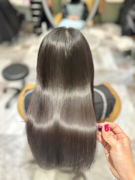 ロンド ロビン 栄(Lond robin) 【Lond robin】清水 美冴　酸性縮毛矯正/髪質改善/艶髪