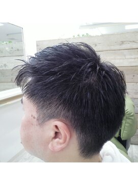 アリーム 瓦町店(Areem) 春向け刈り上げショート