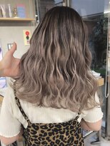 レディアル 大宮(REDEAL ope.) ベージュハイライトバレイヤージュ