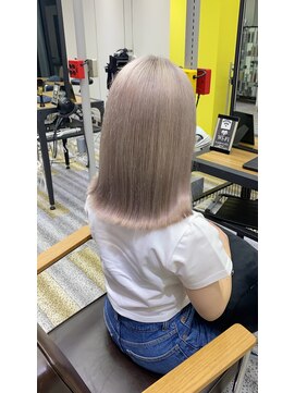 アフューズバイストゥー(Vfuse by StueW) ホワイトシルバー［岡山］［倉敷］［水島］