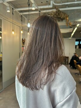 ノーム(NORME) ブリーチなしで作る 透け感オリーブベージュ   担当 rii-♪