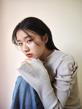 イチエ(icie) 抜け感ロングヘア