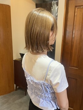 トワ(toi) ハイトーンボブ♪ 【横浜/横浜駅】