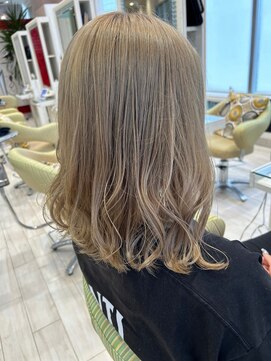 ビス リアン 川口店(Vis lien) 透明感抜群♪ダブルカラーブリーチミルクティーベージュ