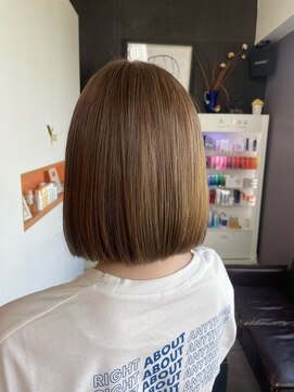 イースト(YEAST) ベージュミディアム