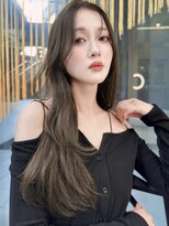 シティ(CITY)&nbsp;韓国風レイヤーカット ロングレイヤー ストレートヘア 顔周り