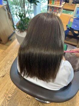 クララ 柏の葉T-SITE店(CLALA)の写真/ダメージレスにこだわった施術で、思わず触りたくなる髪へ♪厳選されたトリートメントでしっかり補修。