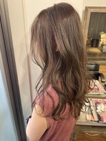 レヴリー(reverie)&nbsp;海外風アッシュカラー韓国風くびれレイヤー小顔20代30代40代大阪