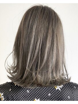 ラック 津田沼(LUCK) オリーブグレージュ/小顔に見せるヘア/グレージュ/ぱつっとボブ