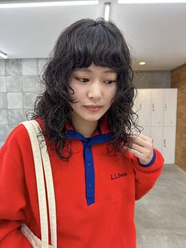 トゥコ(tuco) ミディアムパーマ　ミディアムレイヤー　パーマ　前髪パーマ