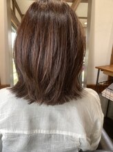 サトシオダクラ(SATOSHI ODAKURA)&nbsp;夏の軽やかレイヤーボブ