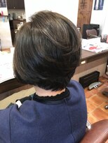 美容室 カナリア(Canaria)&nbsp;大人の余裕を感じさせる前下がりショートボブ/40代/50代/60代