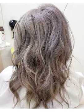 イッツヘアー(IT'S HAIR) ホワイトシルバー