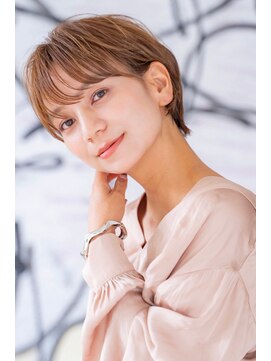 テイラー(Taylor) [Taylor 大宮]  耳掛けくびれショート×シナモンベージュ