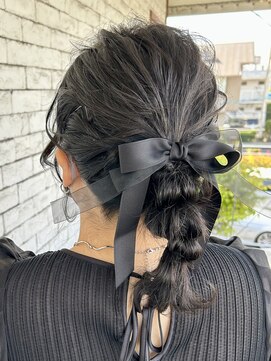 エーケーエー(hair life a.k.a) ポニーアレンジ