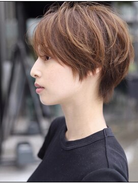 メゾンツムギ(MAISON TSUMUGI) 横顔も素敵《吉沢ジュン》30代からの大人マッシュショート