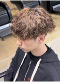 波巻きスパイラルパーマツイストパーママッシュメンズパーマ束感