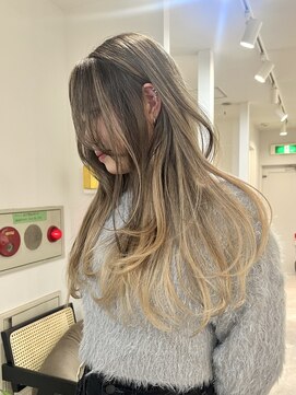 ヴィア(Via) 10代20代30代ハイライトバレイヤージュ白髪ぼかし/レイヤー