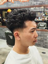 フォーコーナーズカットショップスリーセント 栄(FourCornersCutShop 3/cent)&nbsp;フェードカット/スパイキーショート/ブッダパーマ/仏陀パーマ