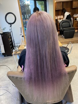 フツーロ 栄(FUTURO) プルエクステ