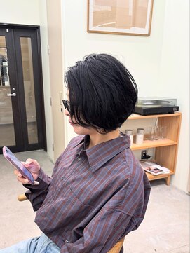 ルーカス(LUCAS) ボブよりのショートボブ