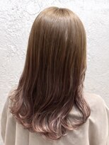 フッタ(Futta)&nbsp;レイヤーカット【デザインカラー】【カット】【西武新宿駅】