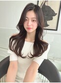 顔まわりの動きが可愛いレイヤーカット